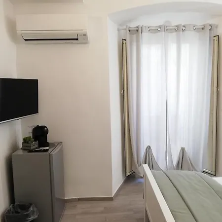 Dg Sicily Πανσιόν Κατάνια