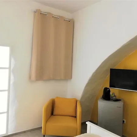 Πανσιόν Dg Sicily 3*