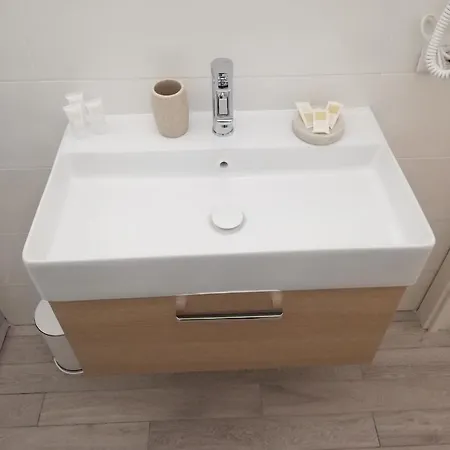 Dg Sicily Πανσιόν Κατάνια